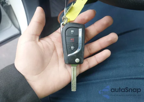 2019 Toyota Rav4 Le из США, поврежденный, VIN 2T3F1RFVXKW014503